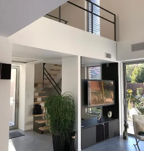 La Korlea Avec Piscine Aix Les Bains بيت للعطل