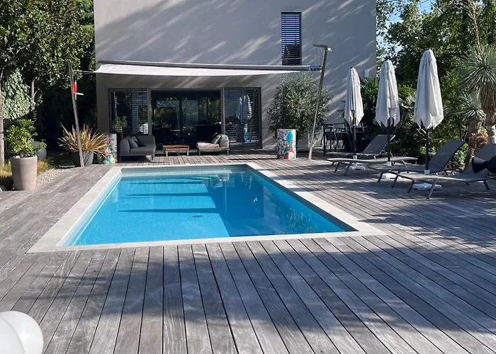 بيت للعطل La Korlea Avec Piscine Aix Les Bains *